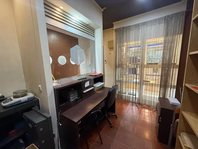 Erhverv til salg i Centro Urbano, Gijón - € 39.000 (Ref: 9432897)