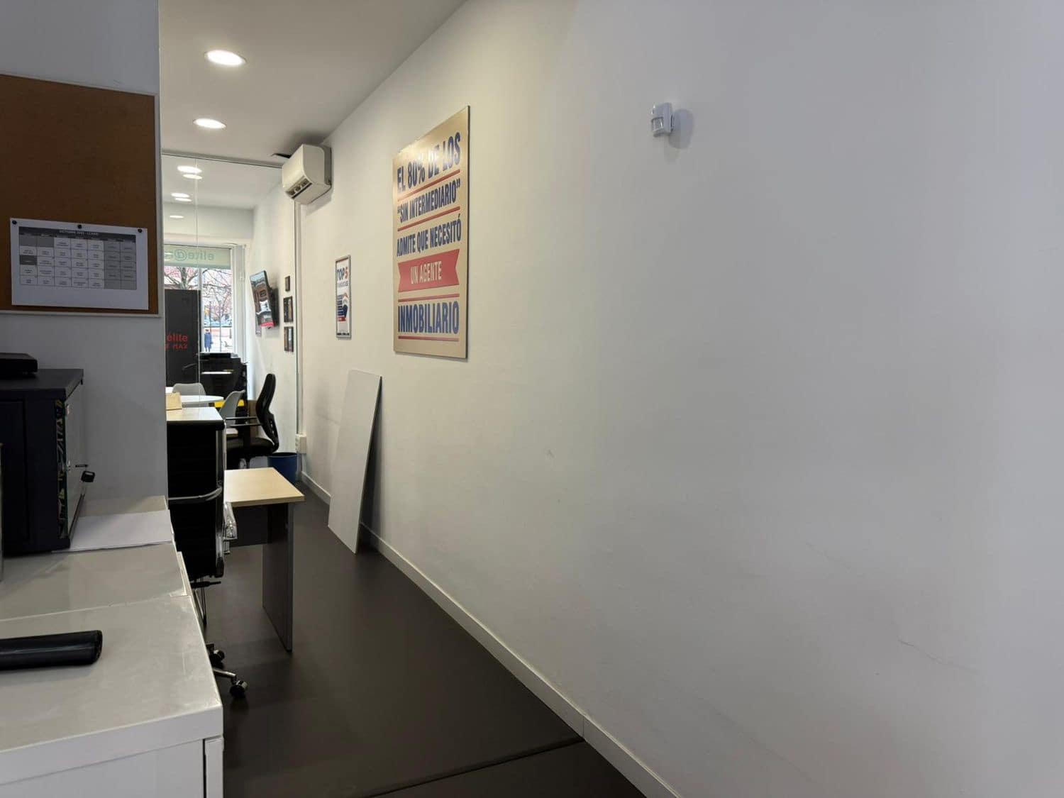 Local Comercial en Gijón en alquiler - 2.260 € (Ref: 9432900)