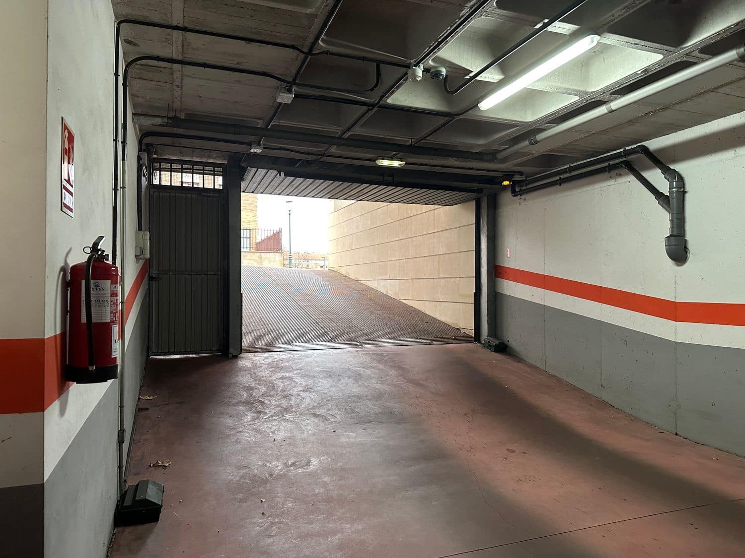 2 slaapkamer Appartement te koop in Gijon met zwembad garage - € 335.000 (Ref: 9432901)