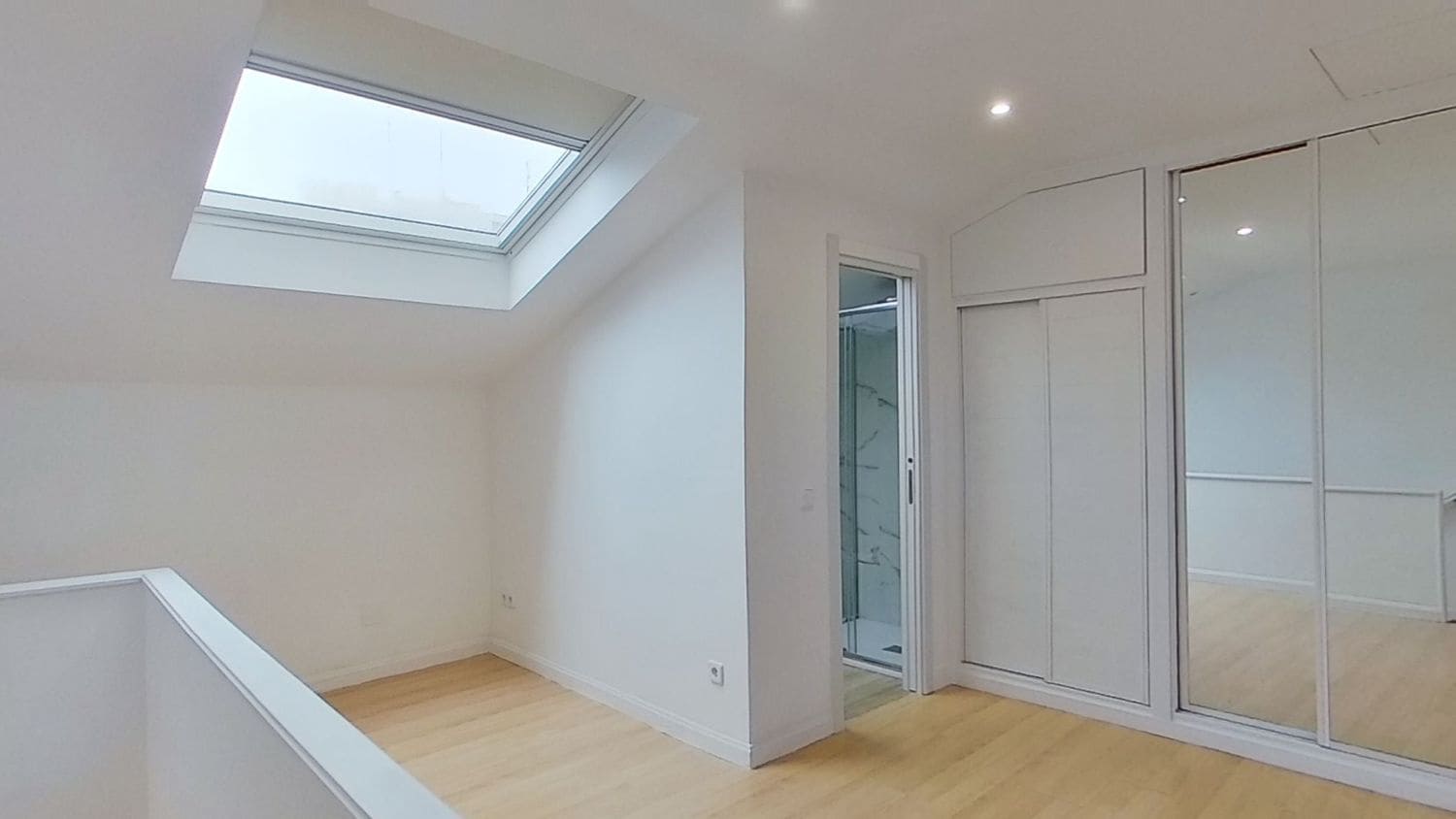 1 soverom Hus til leie i Madrid by med garasje - € 1 400 (Ref: 9436802)