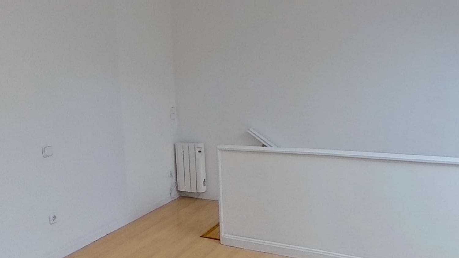 1 soverom Hus til leie i Madrid by med garasje - € 1 400 (Ref: 9436802)