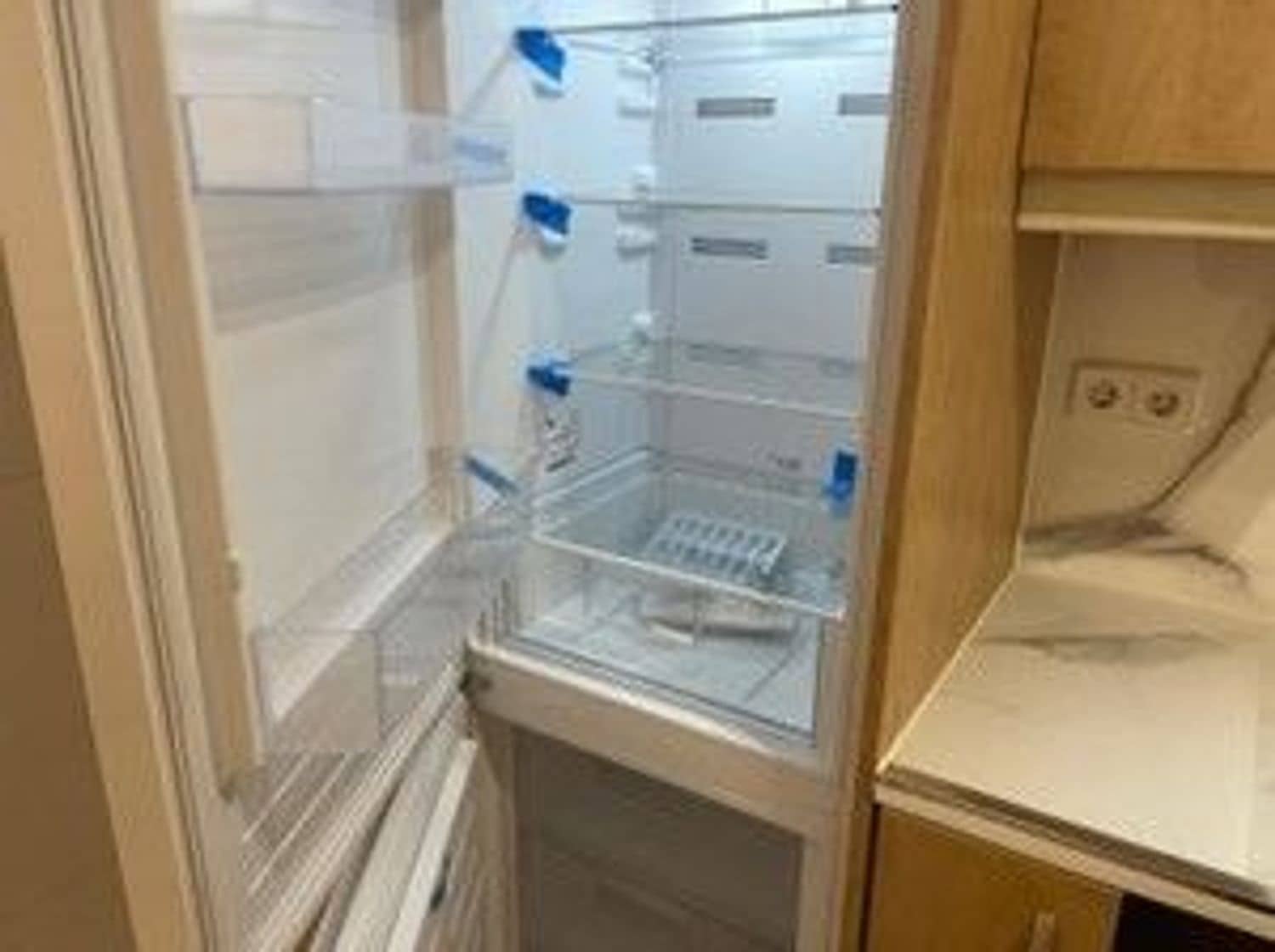 1 soverom Hus til leie i Madrid by med garasje - € 1 400 (Ref: 9436802)