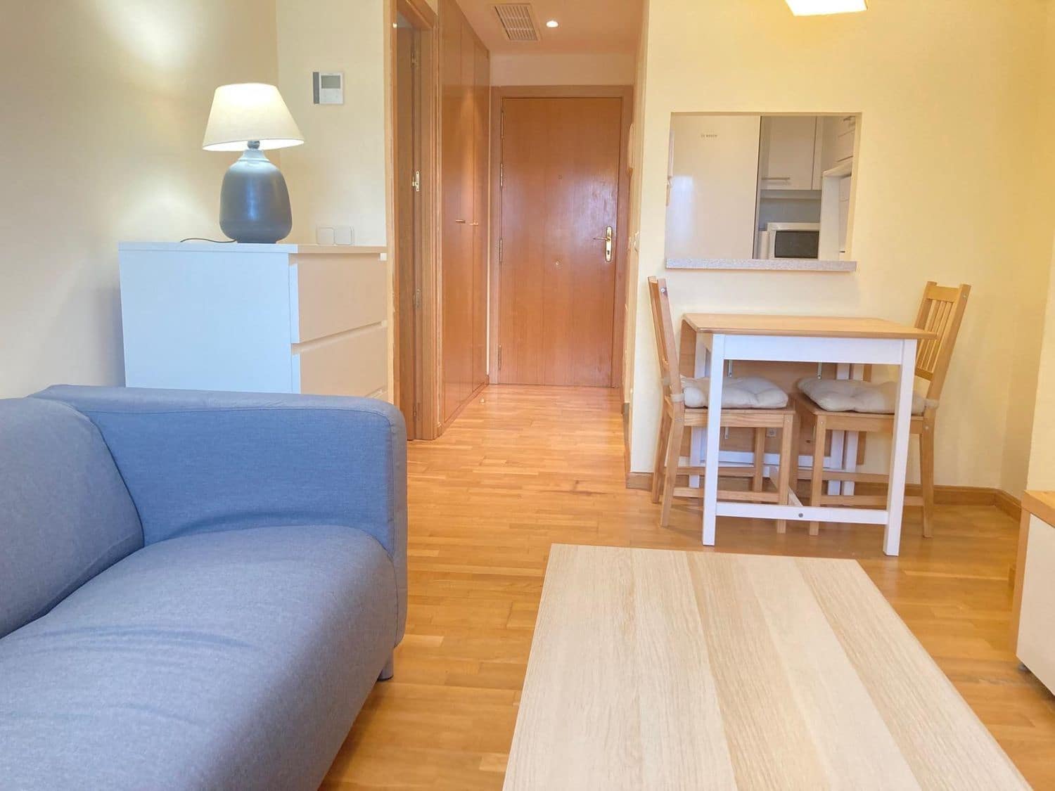 1 quarto Apartamento para arrendar em Madrid cidade com piscina garagem - 1 300 € (Ref: 9436803)