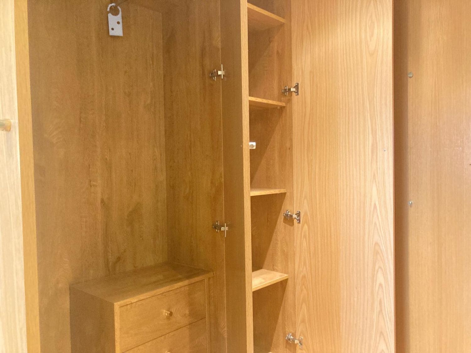 1 quarto Apartamento para arrendar em Madrid cidade com piscina garagem - 1 300 € (Ref: 9436803)