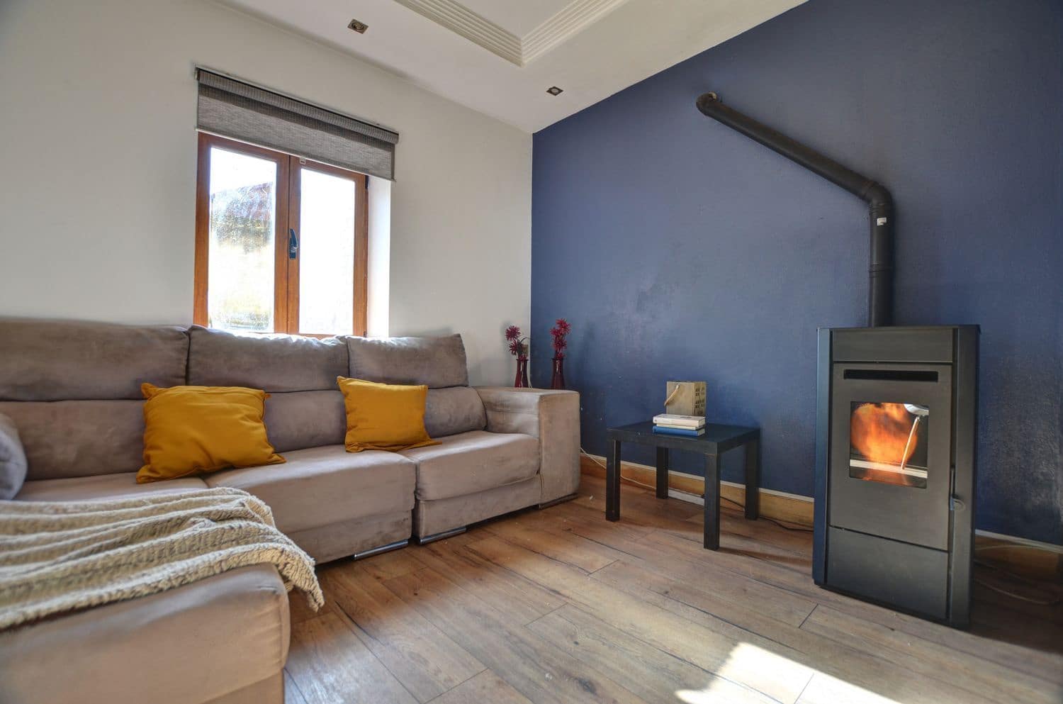 5 bedroom Townhouse for sale in Mieres with garage - € 124,000 (Ref: 9436804)