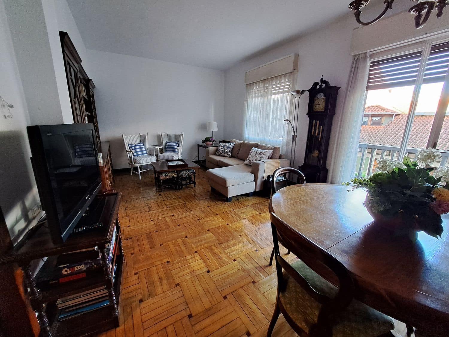 4 slaapkamer Appartement te koop in Gijon met garage - € 450.000 (Ref: 9439521)