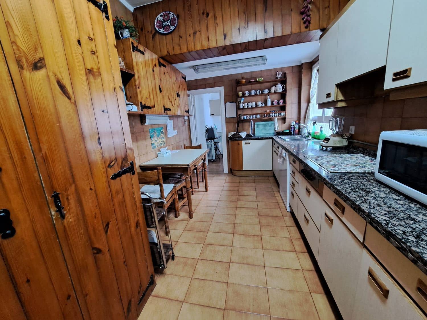 4 slaapkamer Appartement te koop in Gijon met garage - € 450.000 (Ref: 9439521)