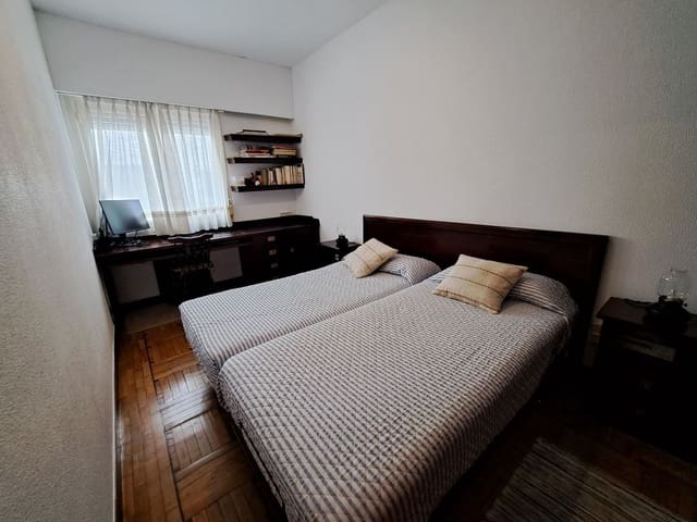 4 soveværelse Lejlighed til salg i Centro Urbano, Gijón med garage - € 450.000 (Ref: 9439521)