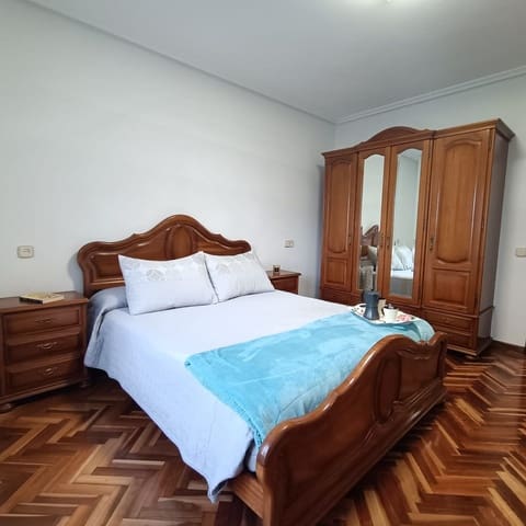 3 soveværelse Lejlighed til salg i Centro Urbano, Gijón med garage - € 256.000 (Ref: 9439523)