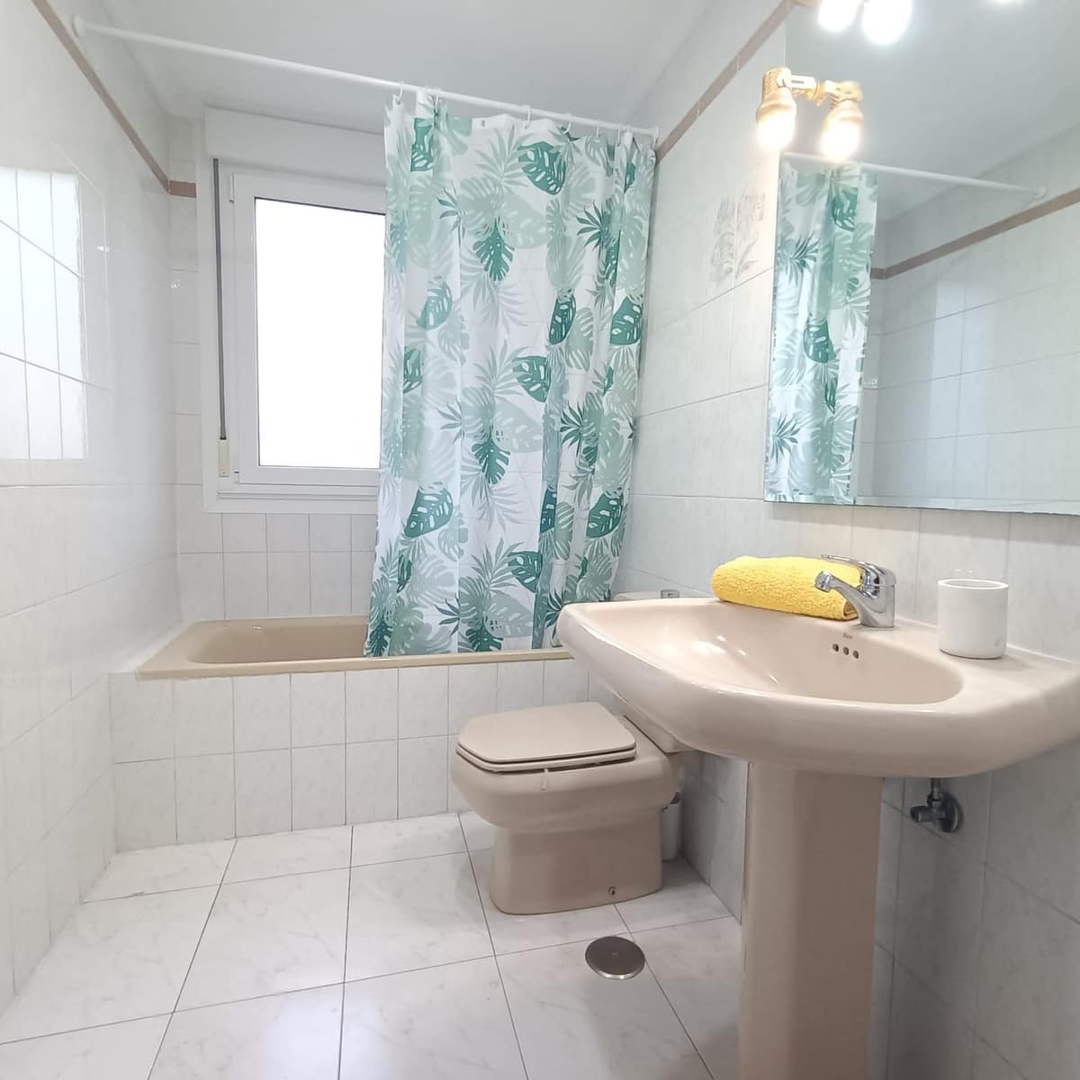 3 soveværelse Lejlighed til salg i Gijon med garage - € 256.000 (Ref: 9439523)