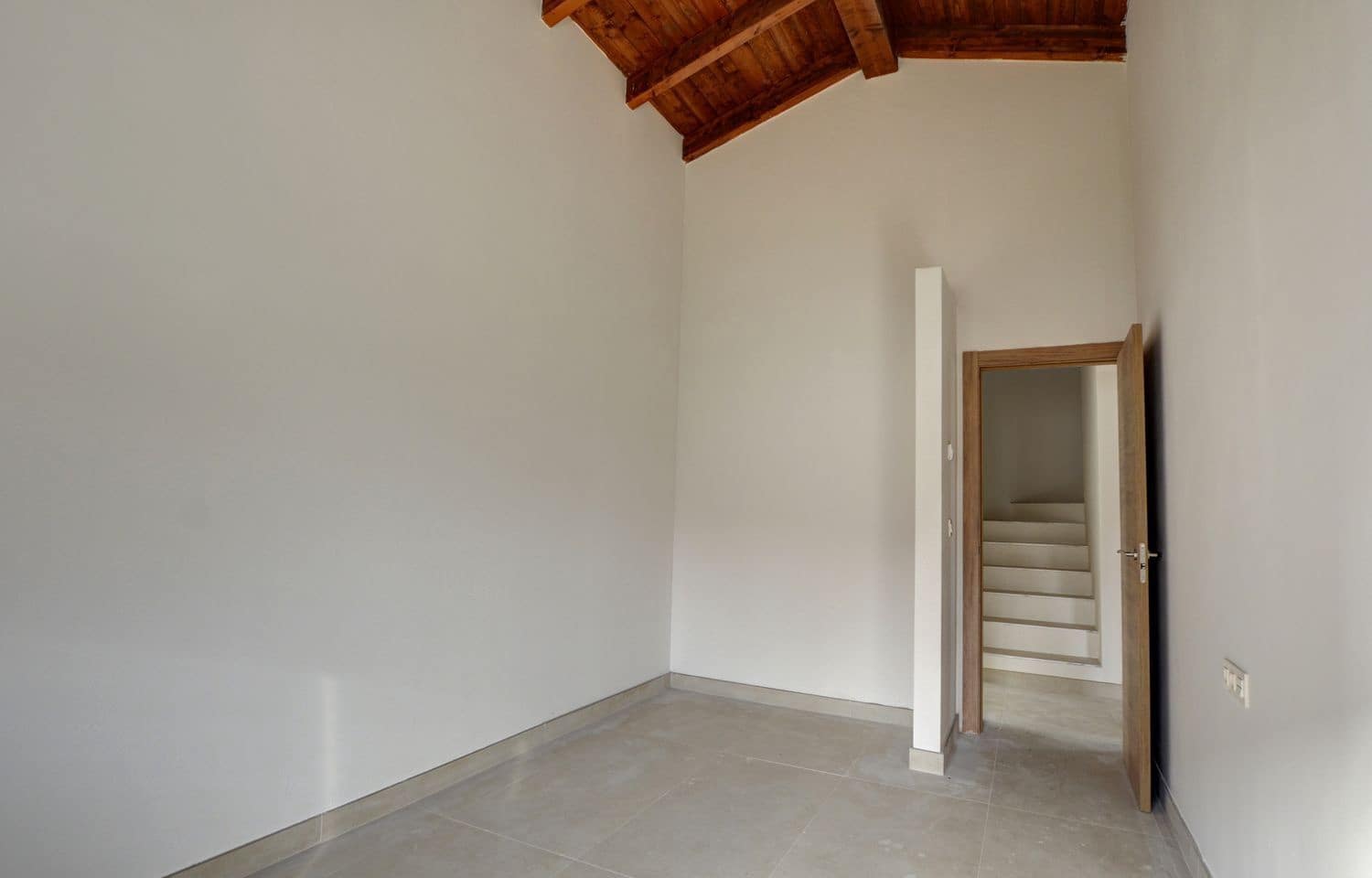 4 slaapkamer Villa te koop in Parres met garage - € 399.000 (Ref: 9439524)