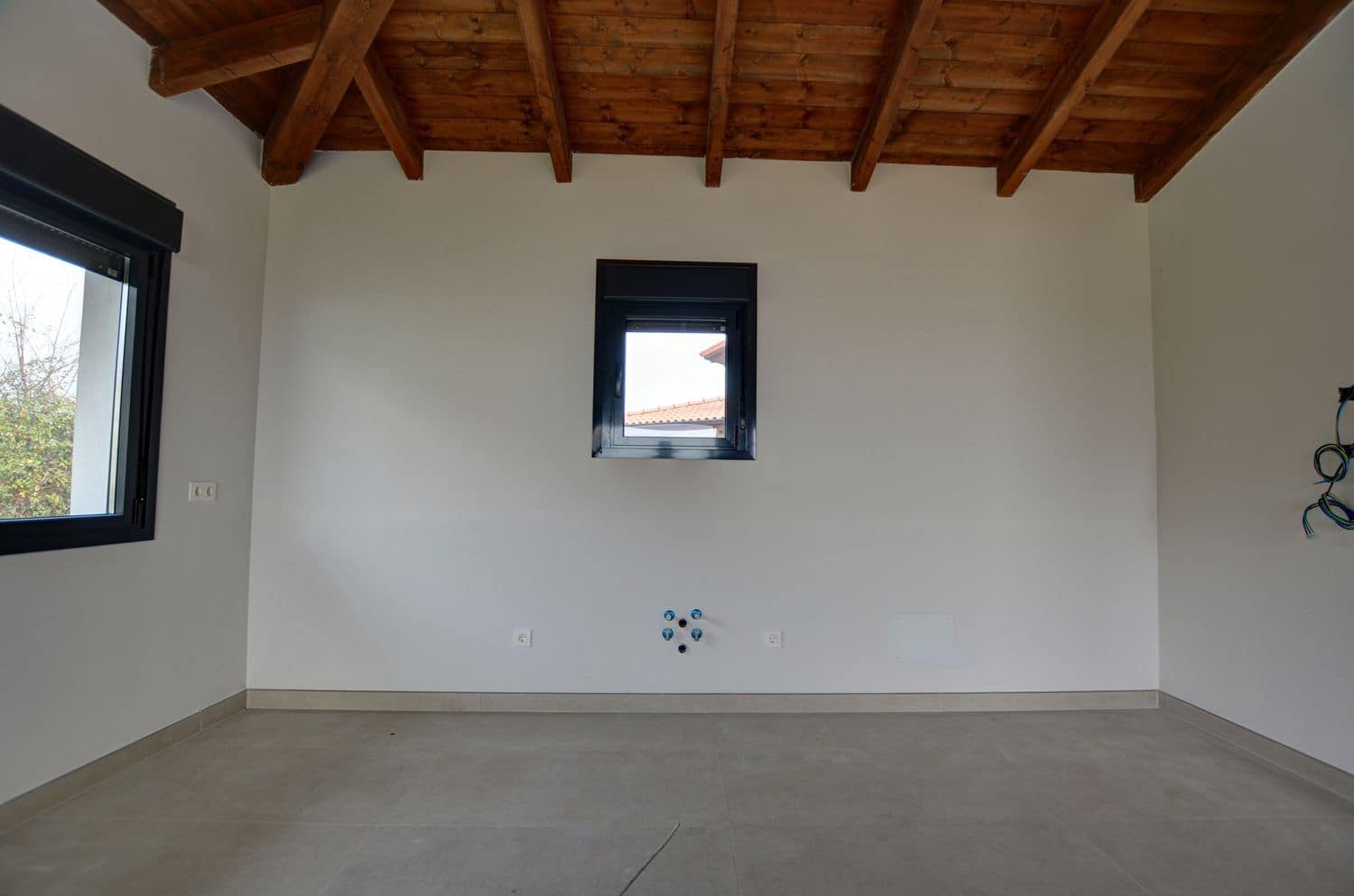 4 slaapkamer Villa te koop in Parres met garage - € 399.000 (Ref: 9439524)