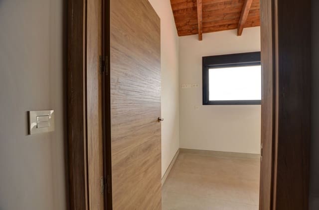 4 sovrum Villa till salu i Parres med garage - 399 000 € (Ref: 9439524)