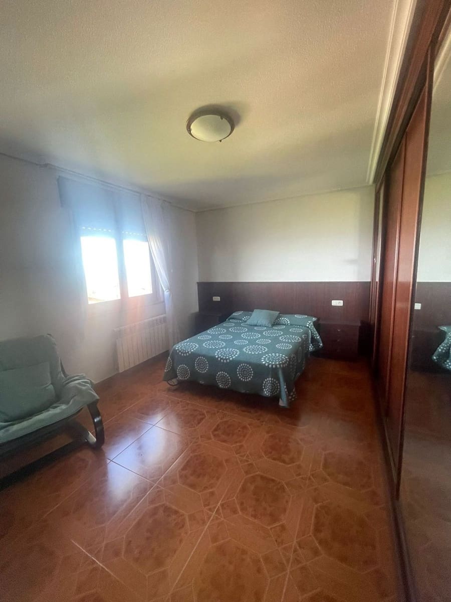 7 bedroom Finca/Country House for sale in Valdes with garage - € 340,000 (Ref: 9439525)