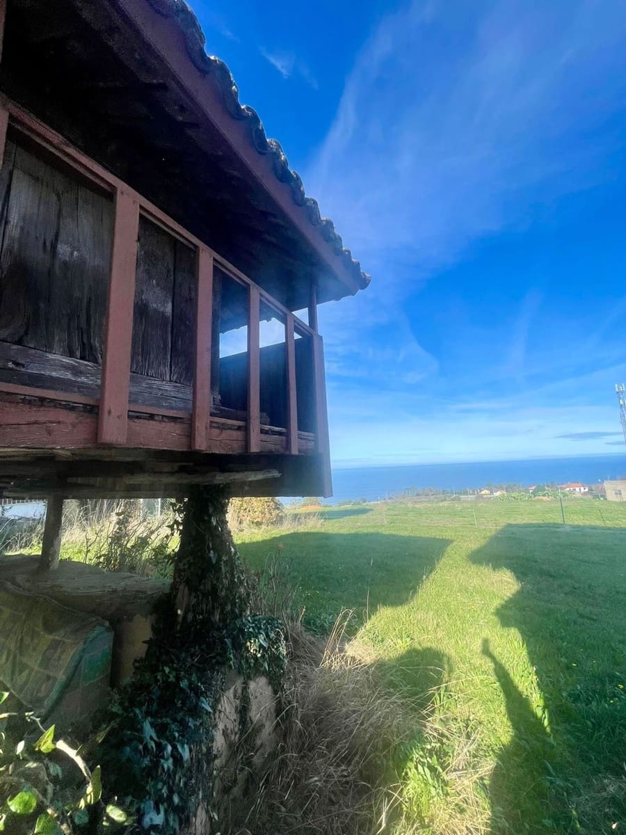 7 bedroom Finca/Country House for sale in Valdes with garage - € 340,000 (Ref: 9439525)