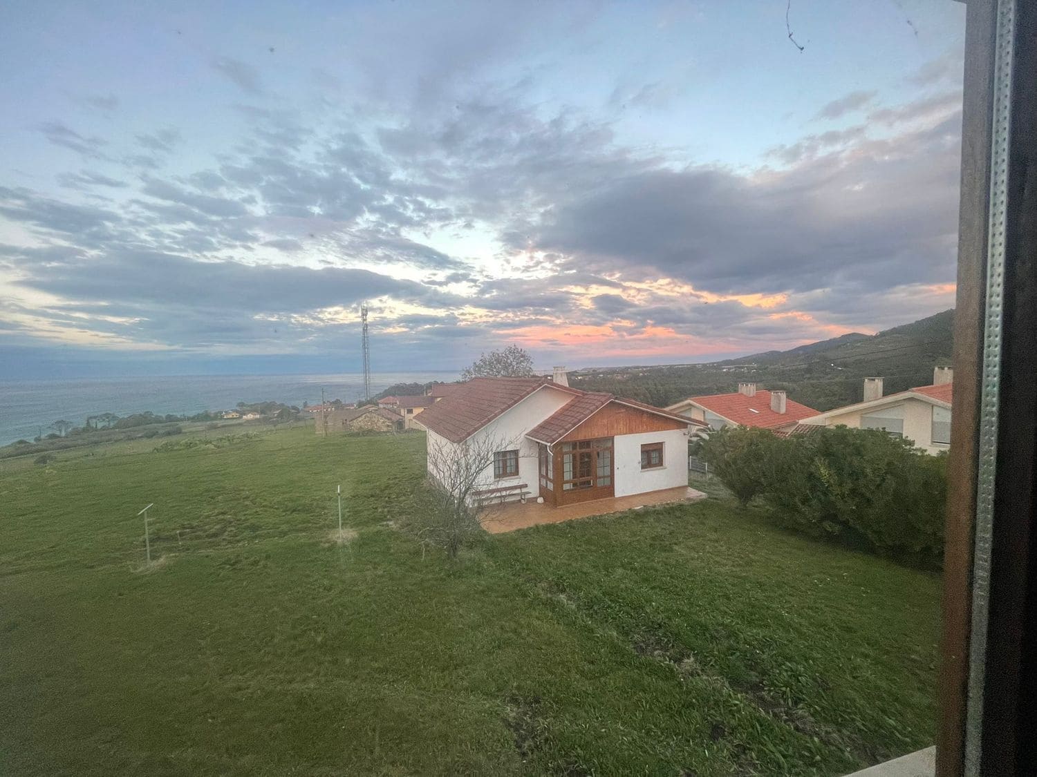 7 bedroom Finca/Country House for sale in Valdes with garage - € 340,000 (Ref: 9439525)