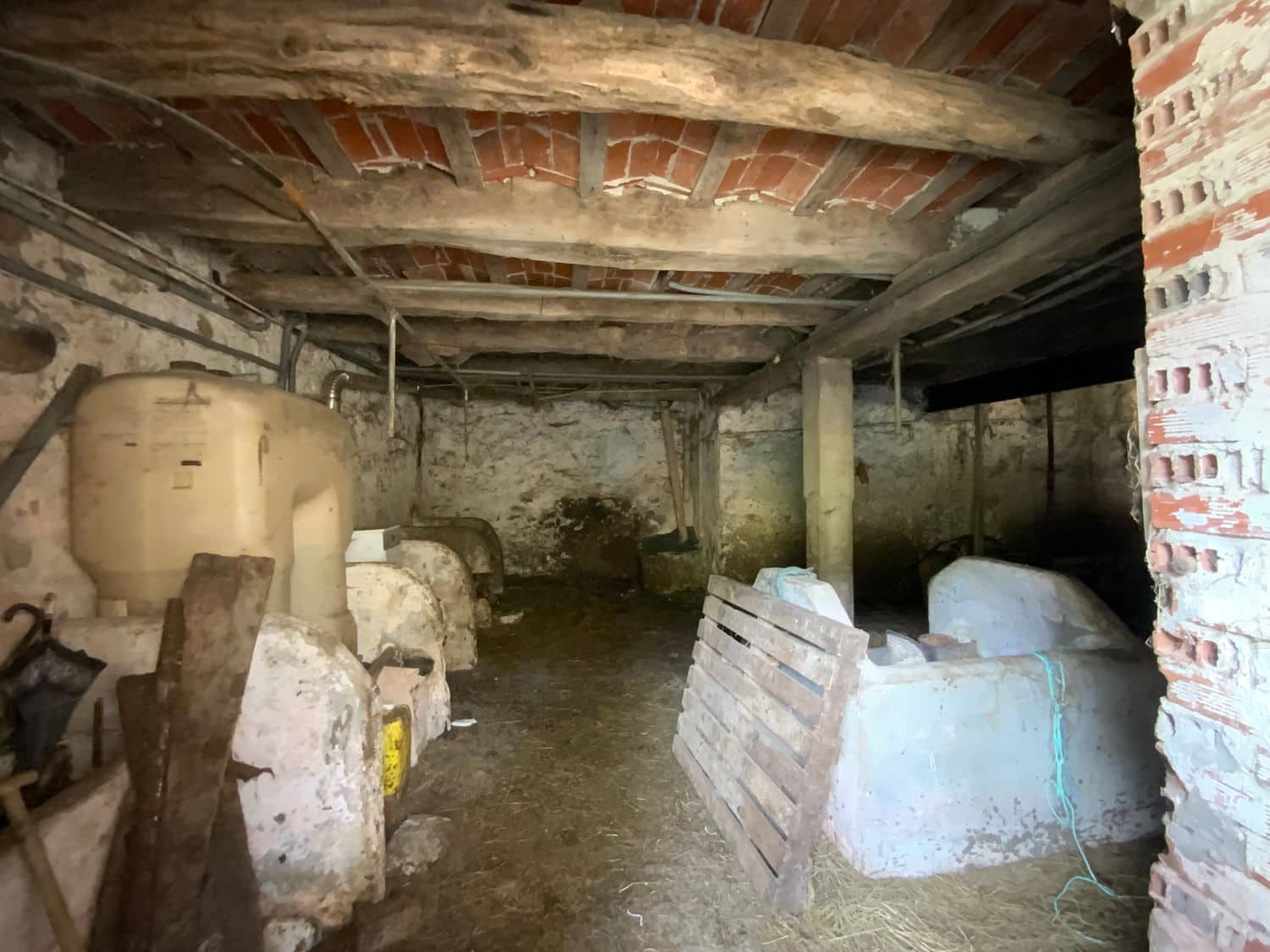 3 soveværelse Finca/Landehus til salg i Tineo med garage - € 240.000 (Ref: 9439526)