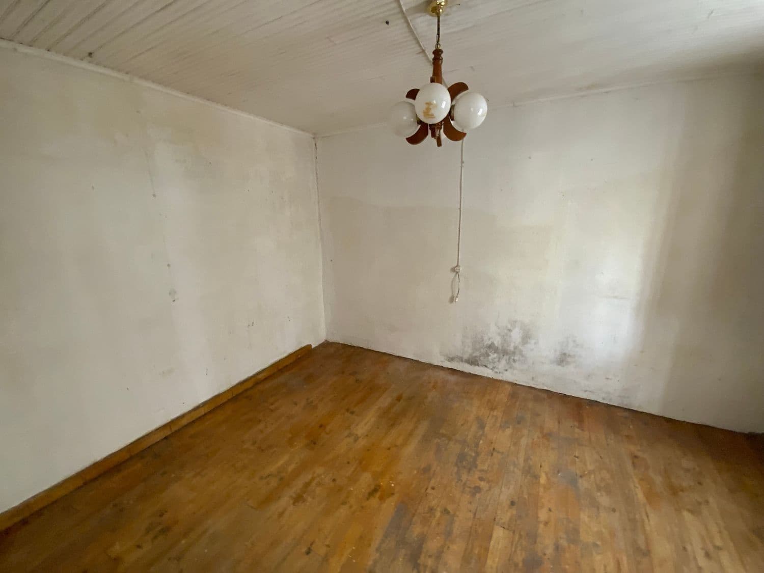 3 soveværelse Finca/Landehus til salg i Tineo med garage - € 240.000 (Ref: 9439526)