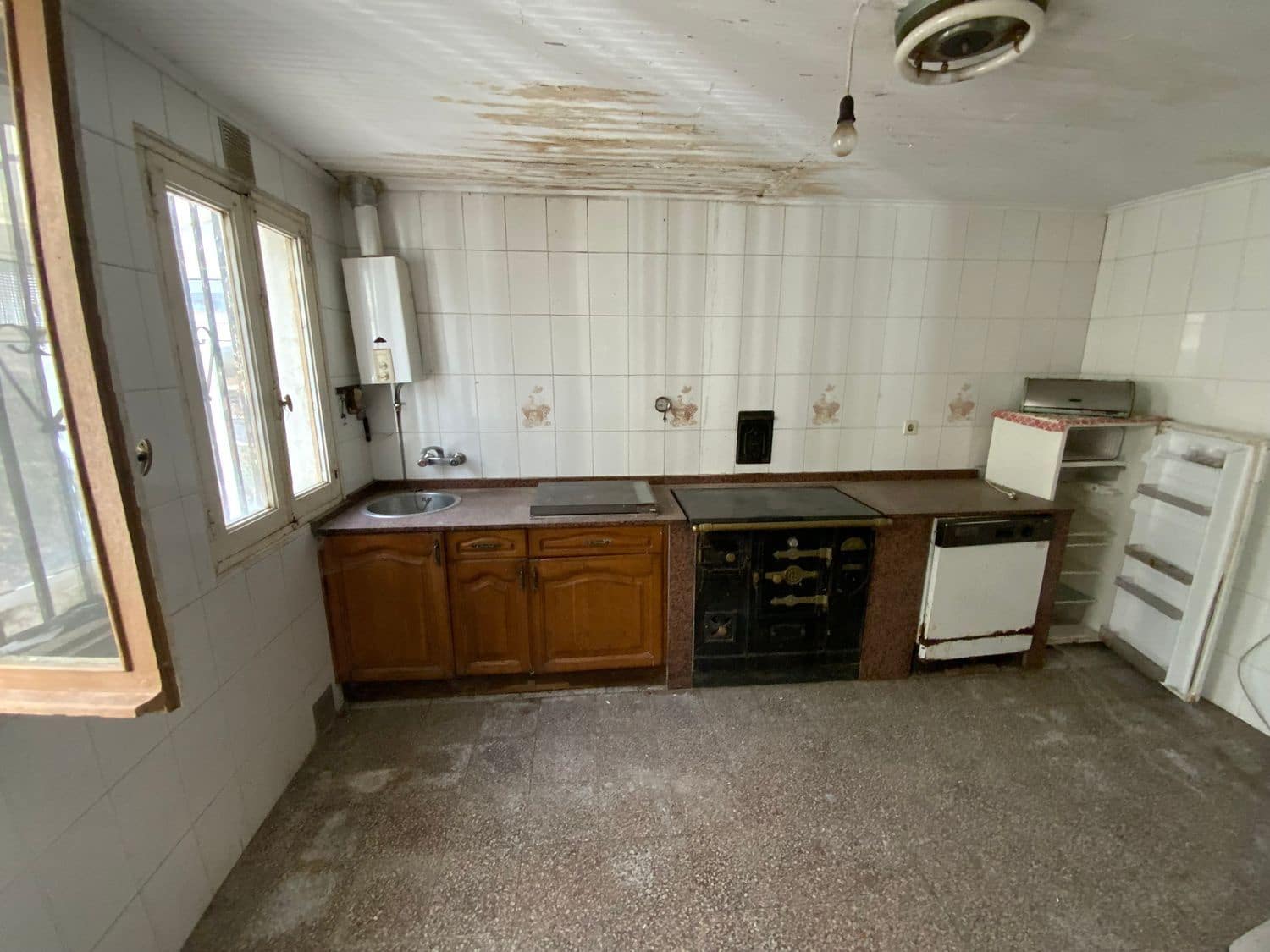 3 soveværelse Finca/Landehus til salg i Tineo med garage - € 240.000 (Ref: 9439526)