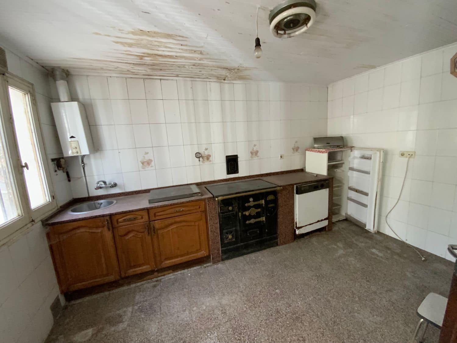 3 soveværelse Finca/Landehus til salg i Tineo med garage - € 240.000 (Ref: 9439526)