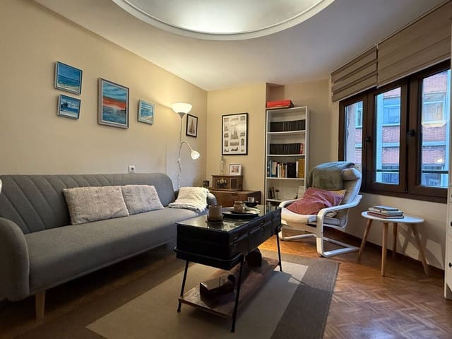 3 soverom Leilighet til salgs i Centro Urbano, Gijón med garasje - € 148 000 (Ref: 9441274)