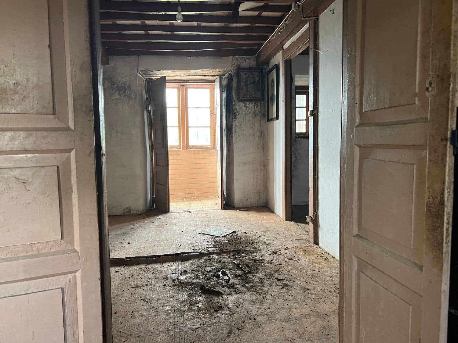 5 slaapkamer Finca/Landhuis te koop in Nava met garage - € 35.000 (Ref: 9441275)