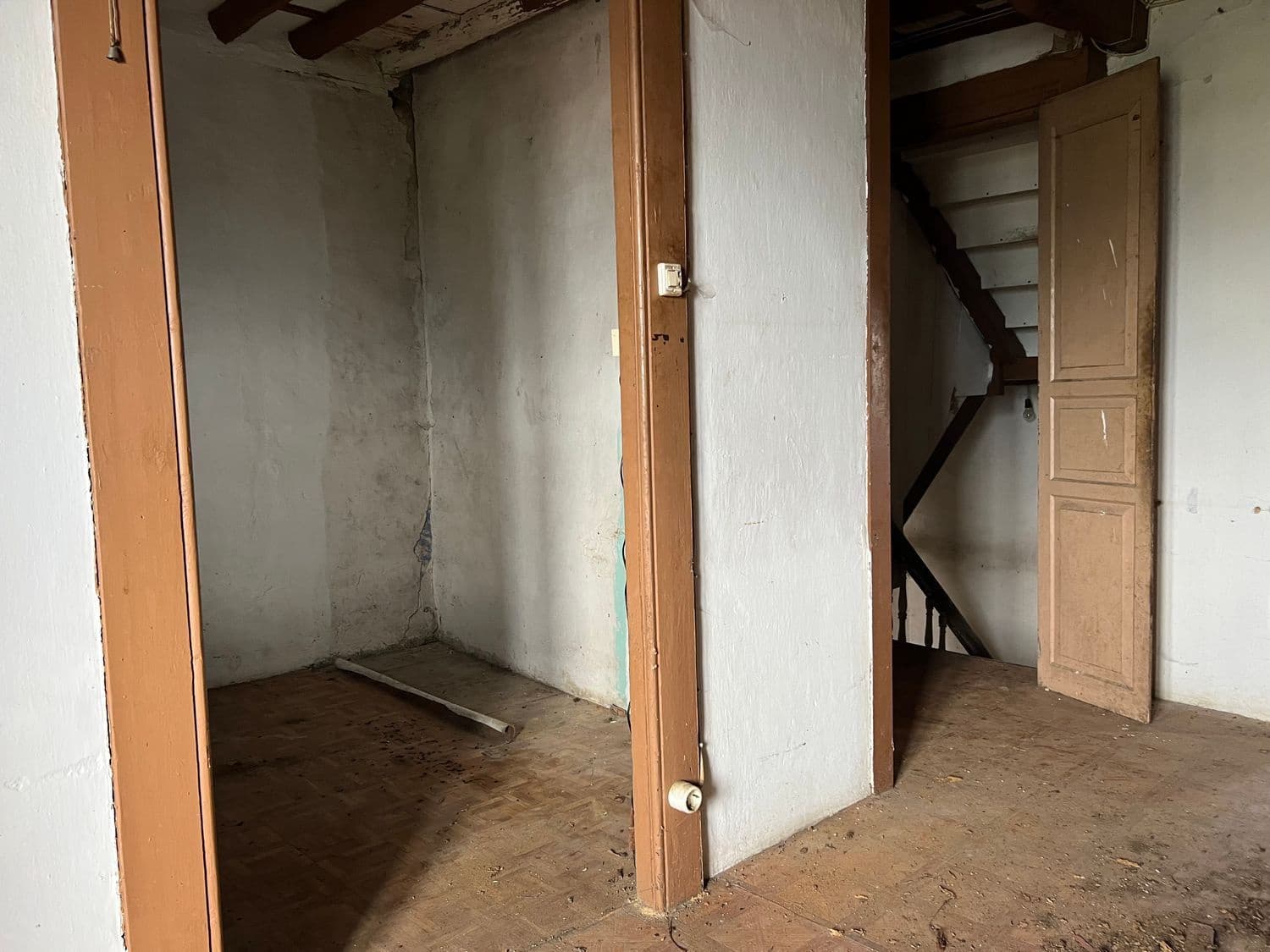 5 slaapkamer Finca/Landhuis te koop in Nava met garage - € 35.000 (Ref: 9441275)