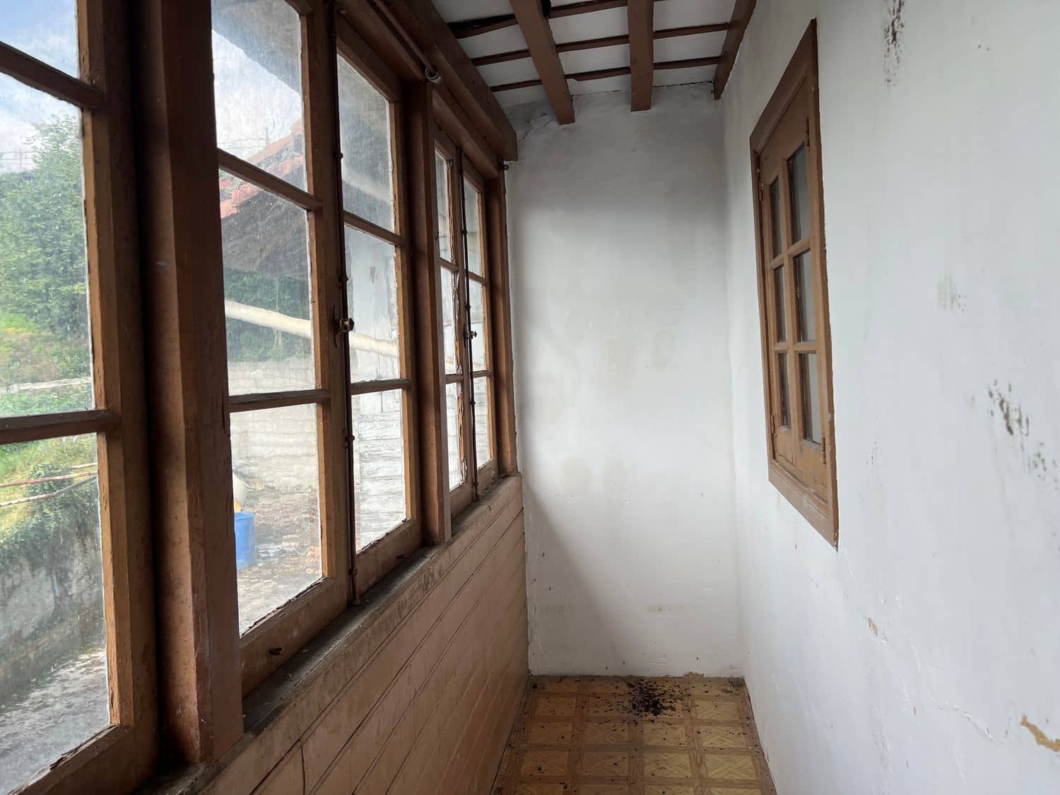 5 slaapkamer Finca/Landhuis te koop in Nava met garage - € 35.000 (Ref: 9441275)