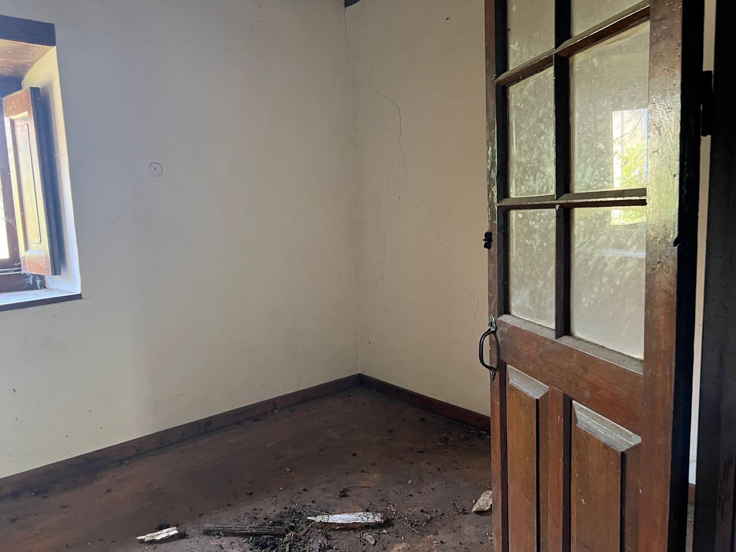 5 slaapkamer Finca/Landhuis te koop in Nava met garage - € 35.000 (Ref: 9441275)