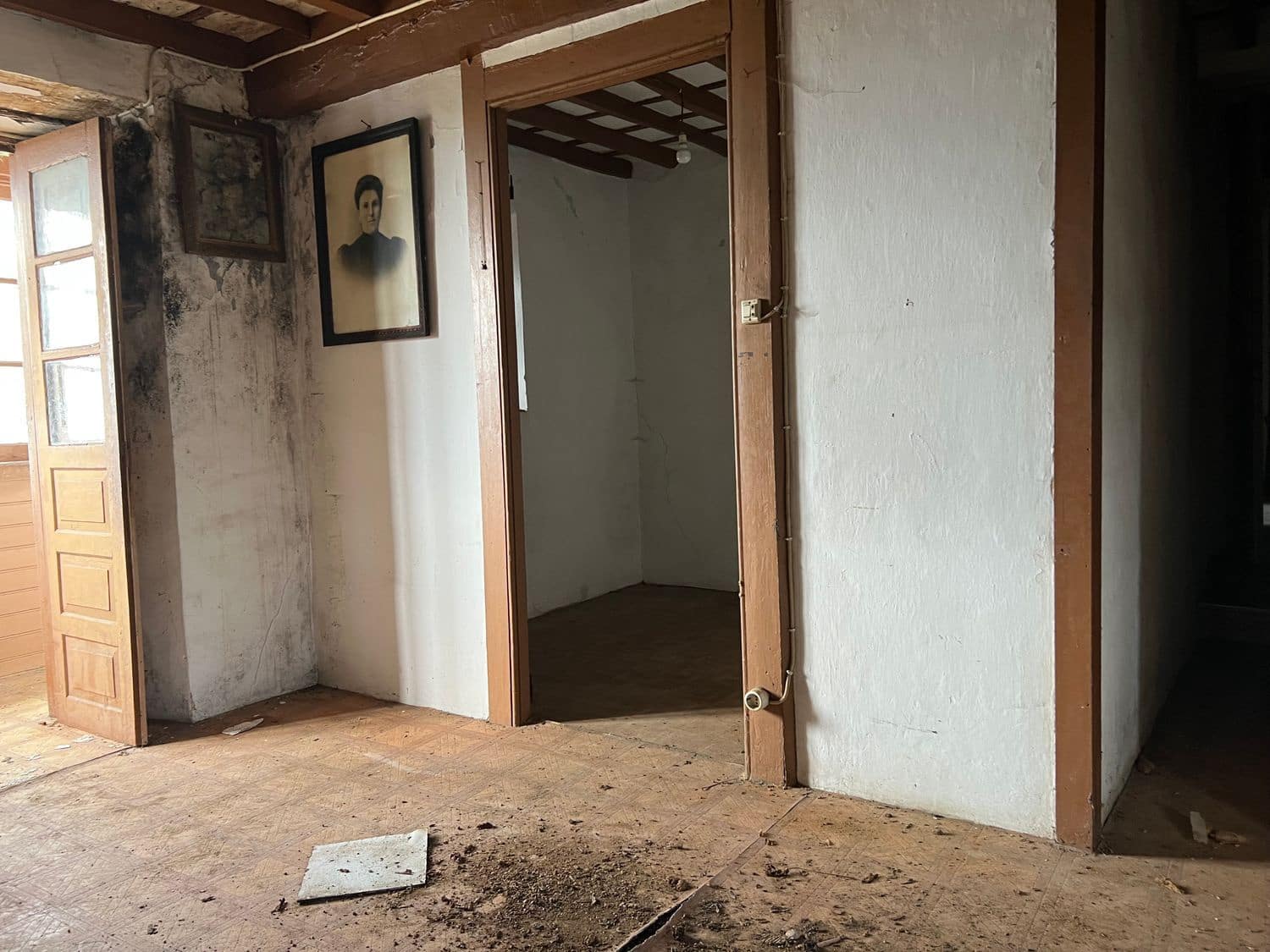 5 slaapkamer Finca/Landhuis te koop in Nava met garage - € 35.000 (Ref: 9441275)