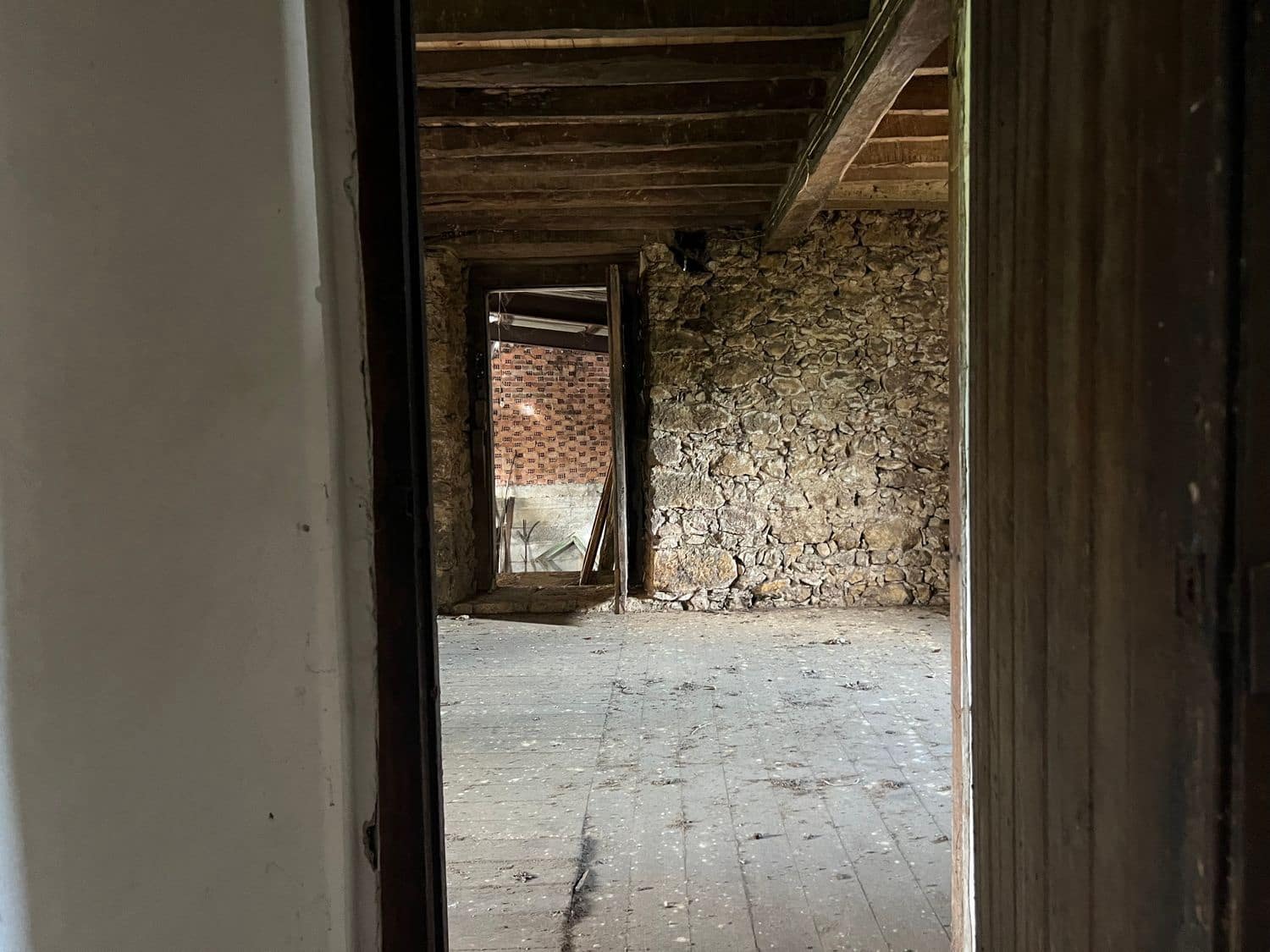 5 slaapkamer Finca/Landhuis te koop in Nava met garage - € 35.000 (Ref: 9441275)