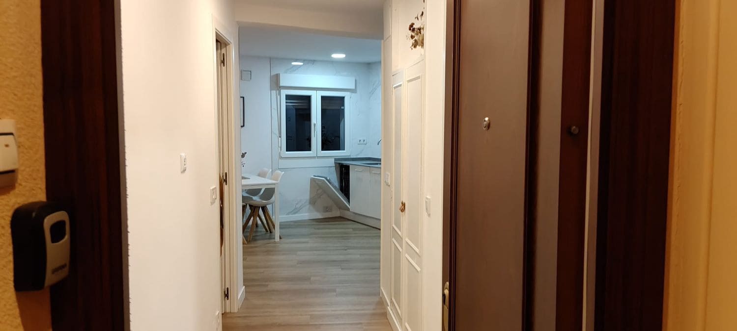 2 quarto Apartamento para arrendar em Gijon com garagem - 825 € (Ref: 9441679)