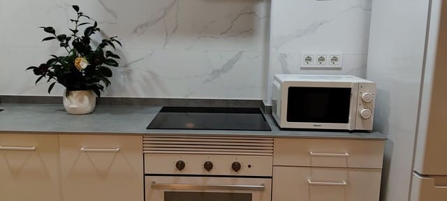 2 sypialnia Apartament do wynajęcia w Centro Urbano, Gijón z garażem - 825 € (Ref: 9441679)