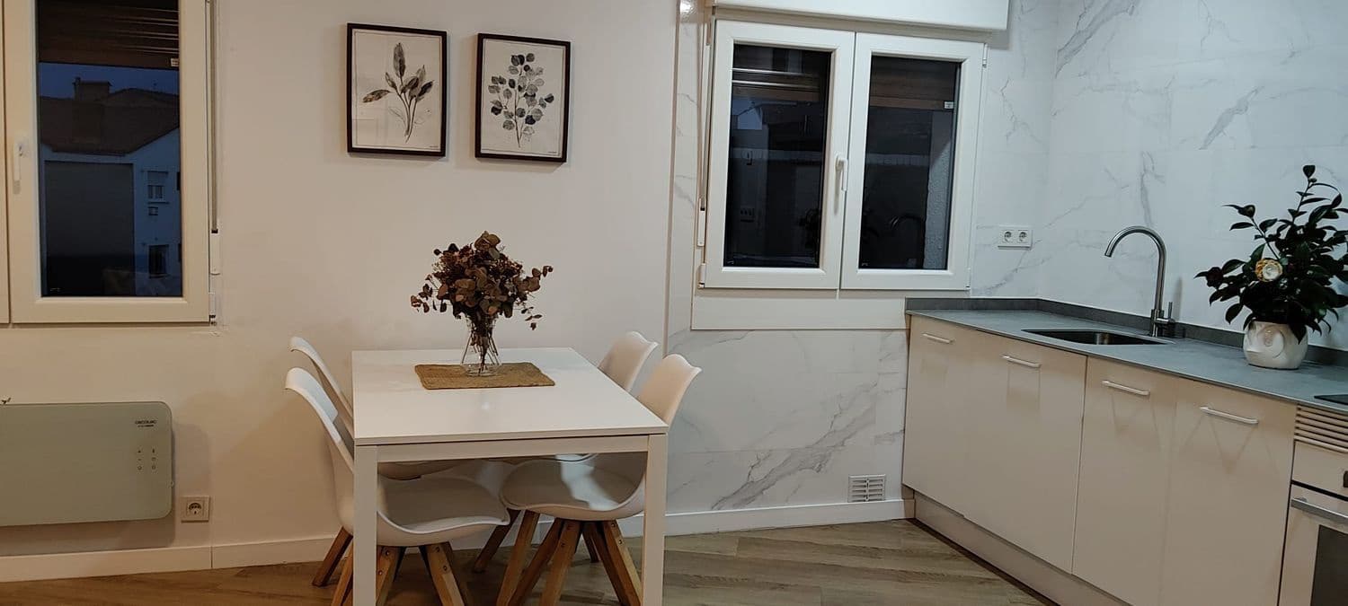 2 quarto Apartamento para arrendar em Gijon com garagem - 825 € (Ref: 9441679)