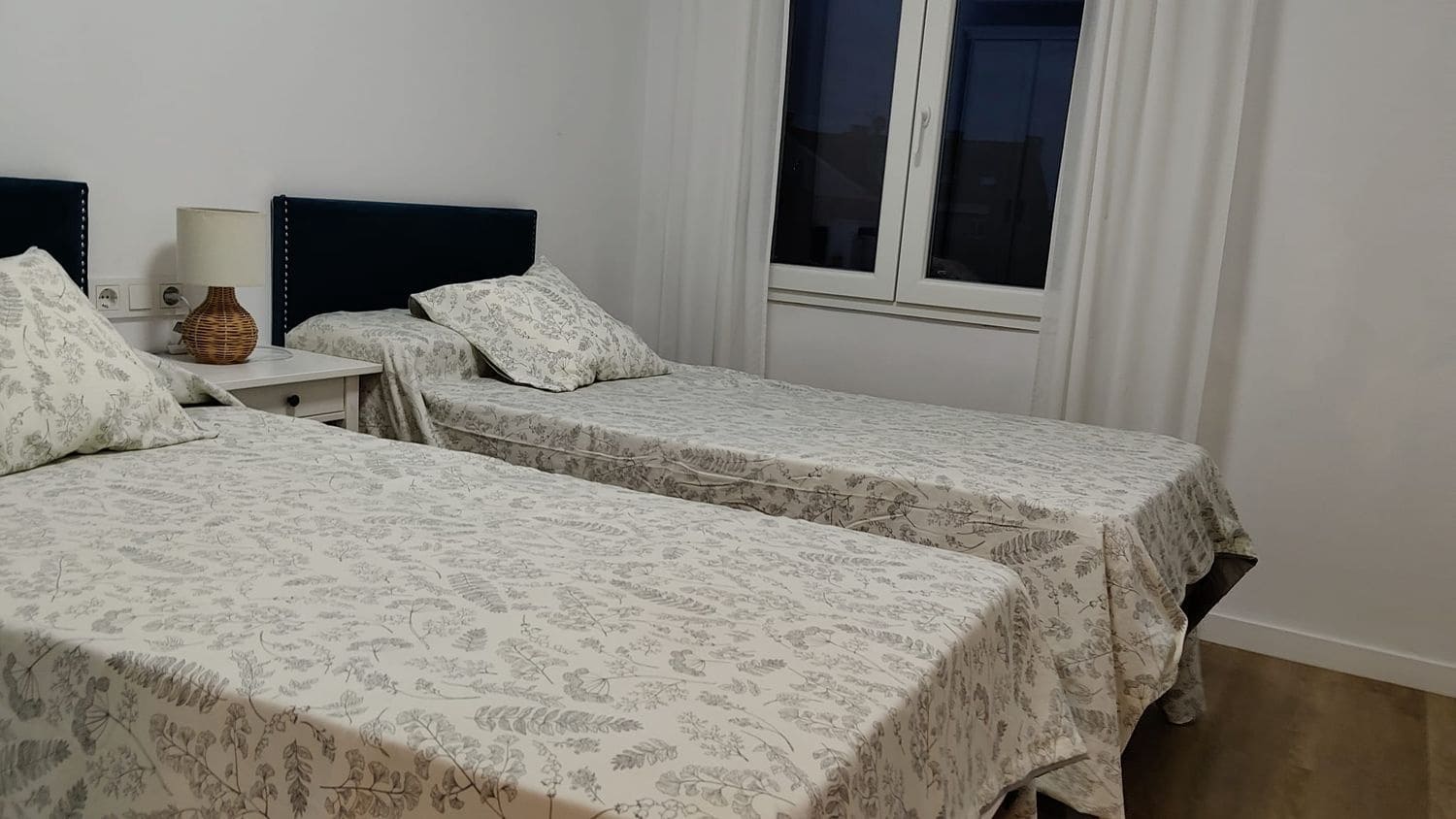 2 quarto Apartamento para arrendar em Gijon com garagem - 825 € (Ref: 9441679)