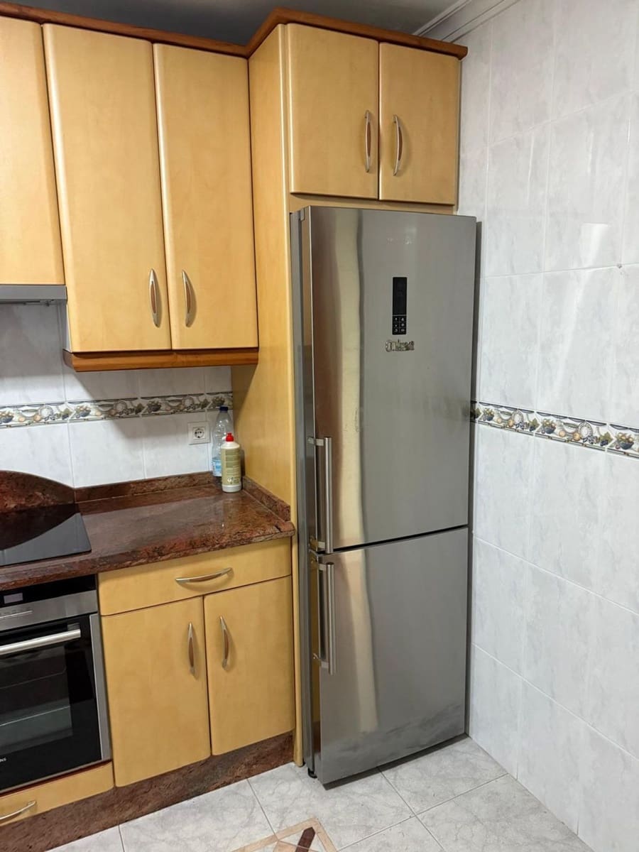 3 soveværelse Lejlighed til salg i Gijon med garage - € 154.500 (Ref: 9448835)