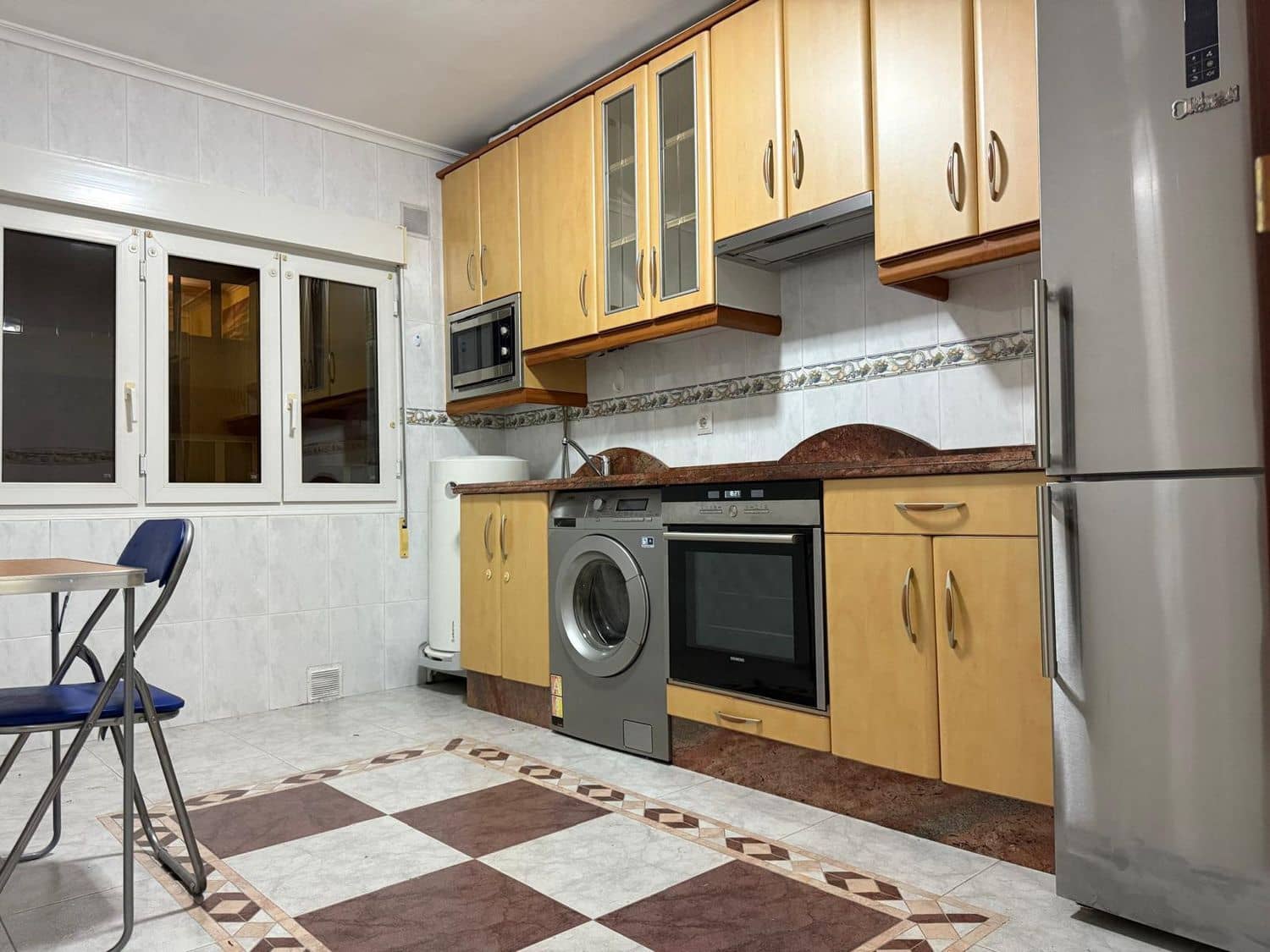 3 soveværelse Lejlighed til salg i Gijon med garage - € 154.500 (Ref: 9448835)