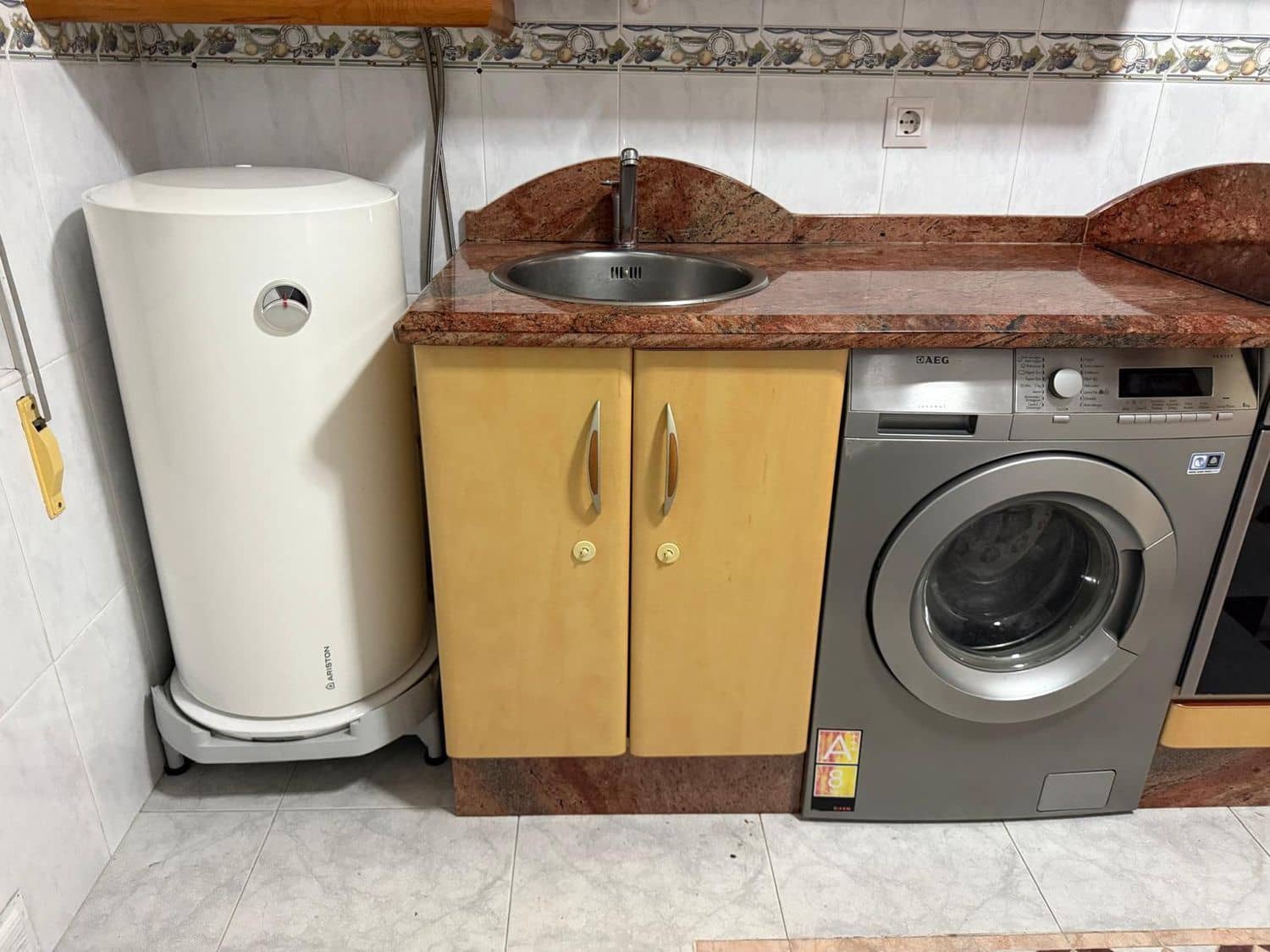 3 soveværelse Lejlighed til salg i Gijon med garage - € 154.500 (Ref: 9448835)