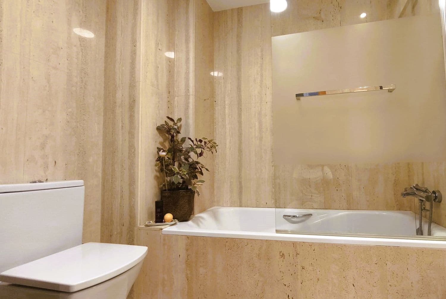 2 soveværelse Lejlighed til salg i Gijon med garage - € 425.000 (Ref: 9451836)