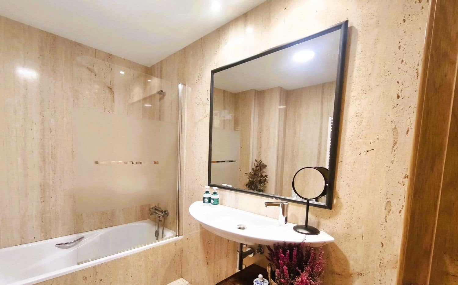 2 soveværelse Lejlighed til salg i Gijon med garage - € 425.000 (Ref: 9451836)