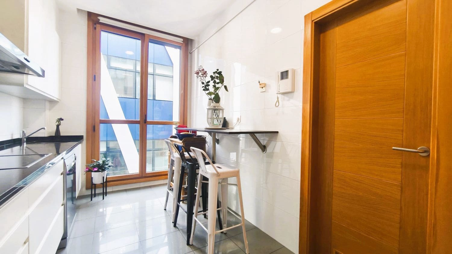 2 soveværelse Lejlighed til salg i Gijon med garage - € 425.000 (Ref: 9451836)