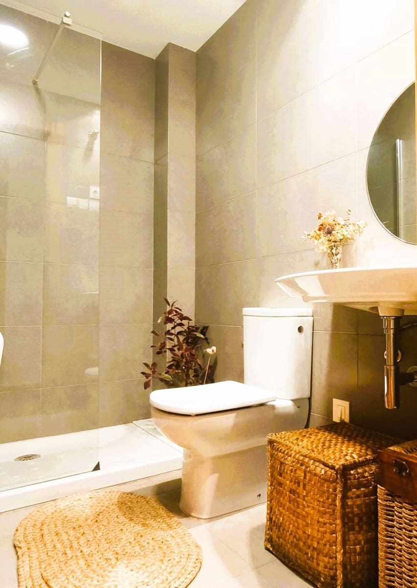 2 soveværelse Lejlighed til salg i Gijon med garage - € 425.000 (Ref: 9451836)