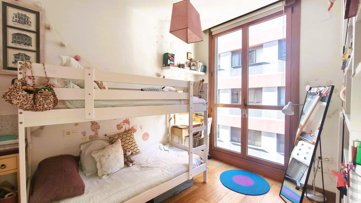 2 soveværelse Lejlighed til salg i Gijon med garage - € 425.000 (Ref: 9451836)