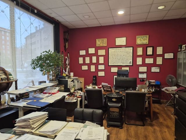 Commerciale da affittare in Centro Urbano, Gijón - 1.200 € (Rif: 9451838)