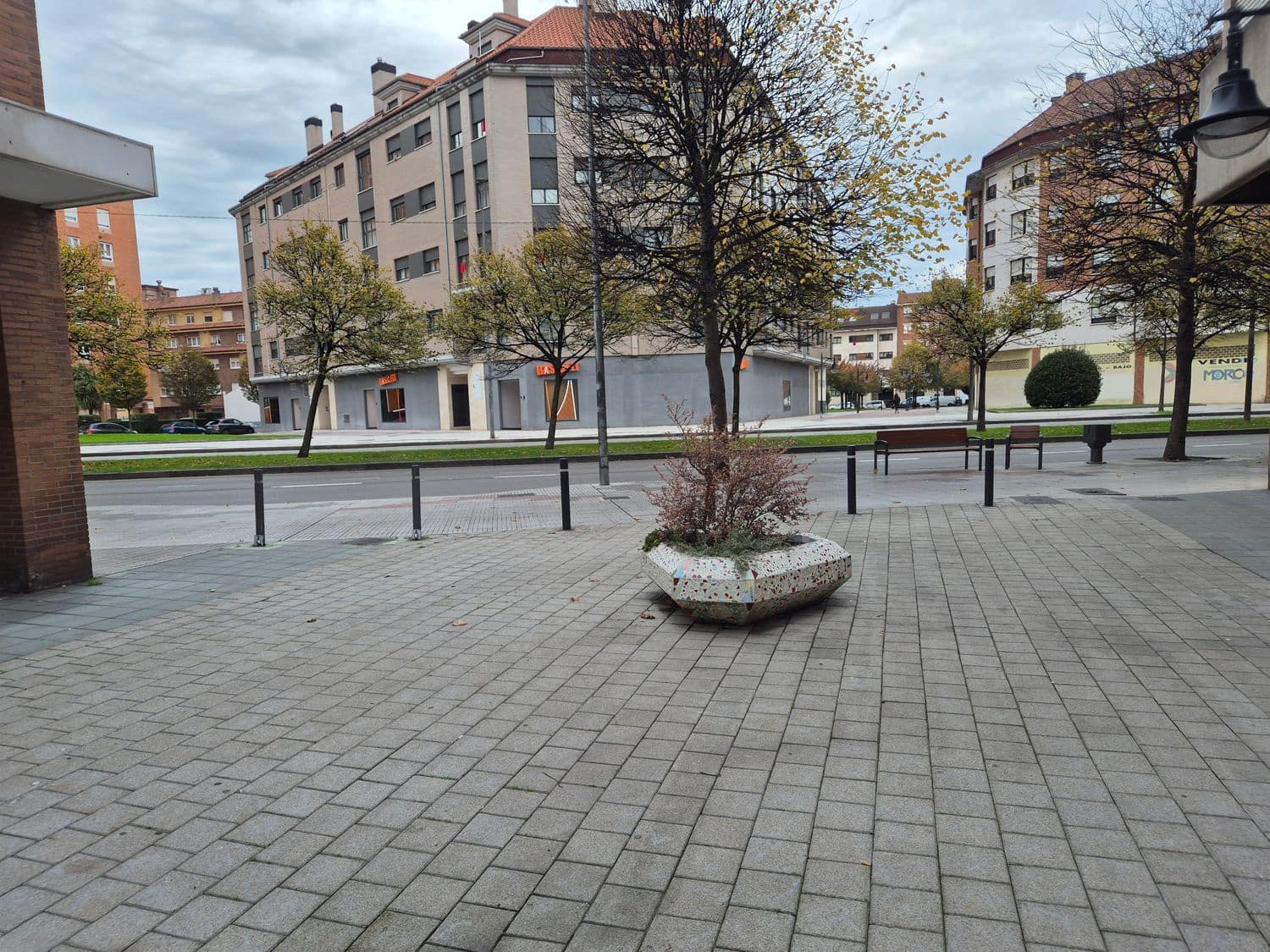 Kommersiell att hyra i Gijon - 1 200 € (Ref: 9451838)