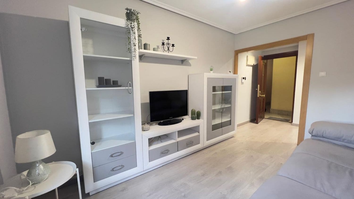 3 quarto Apartamento para arrendar em Gijon com garagem - 850 € (Ref: 9455743)