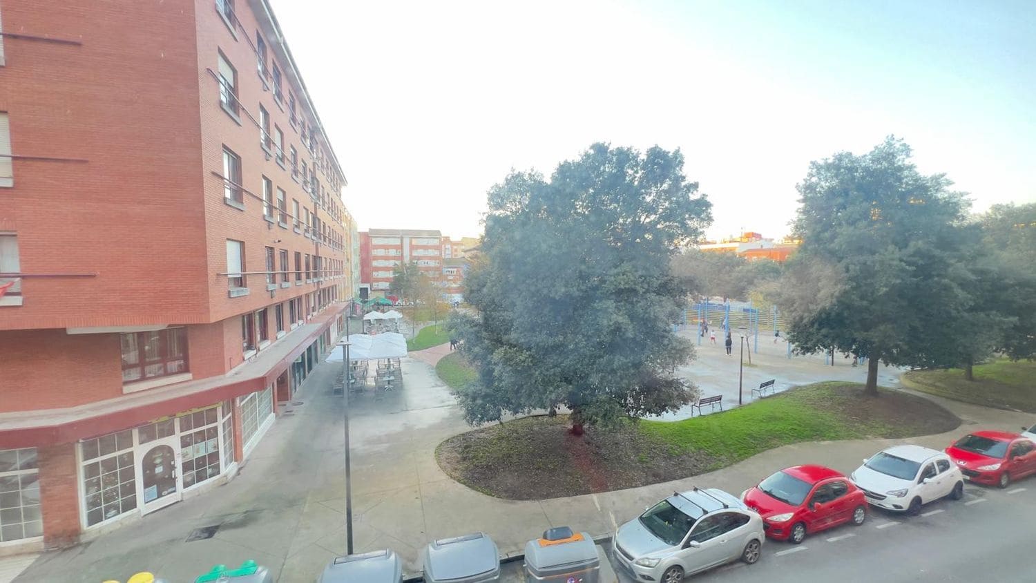 3 quarto Apartamento para arrendar em Gijon com garagem - 850 € (Ref: 9455743)