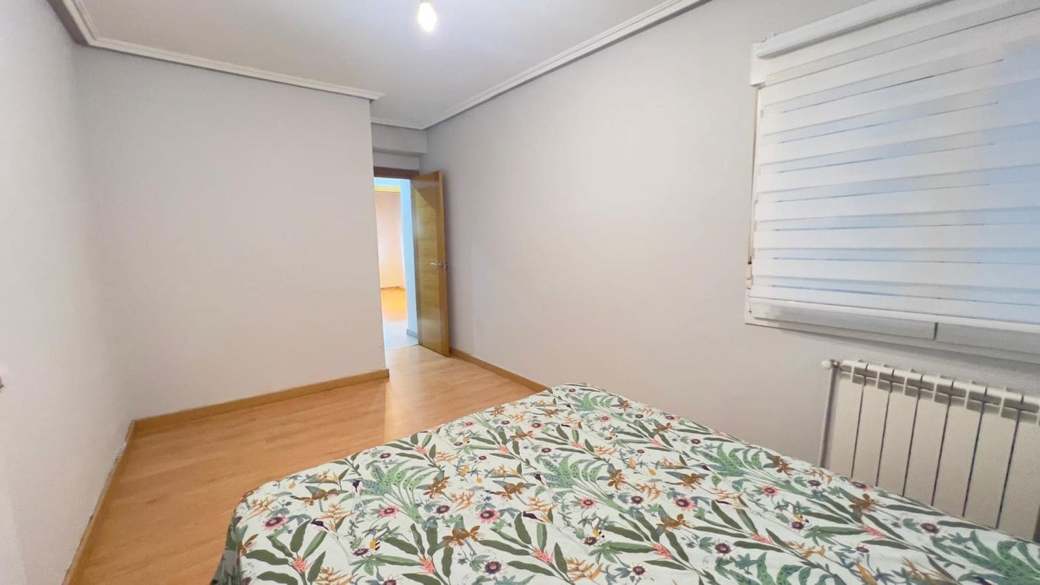 3 quarto Apartamento para arrendar em Gijon com garagem - 850 € (Ref: 9455743)