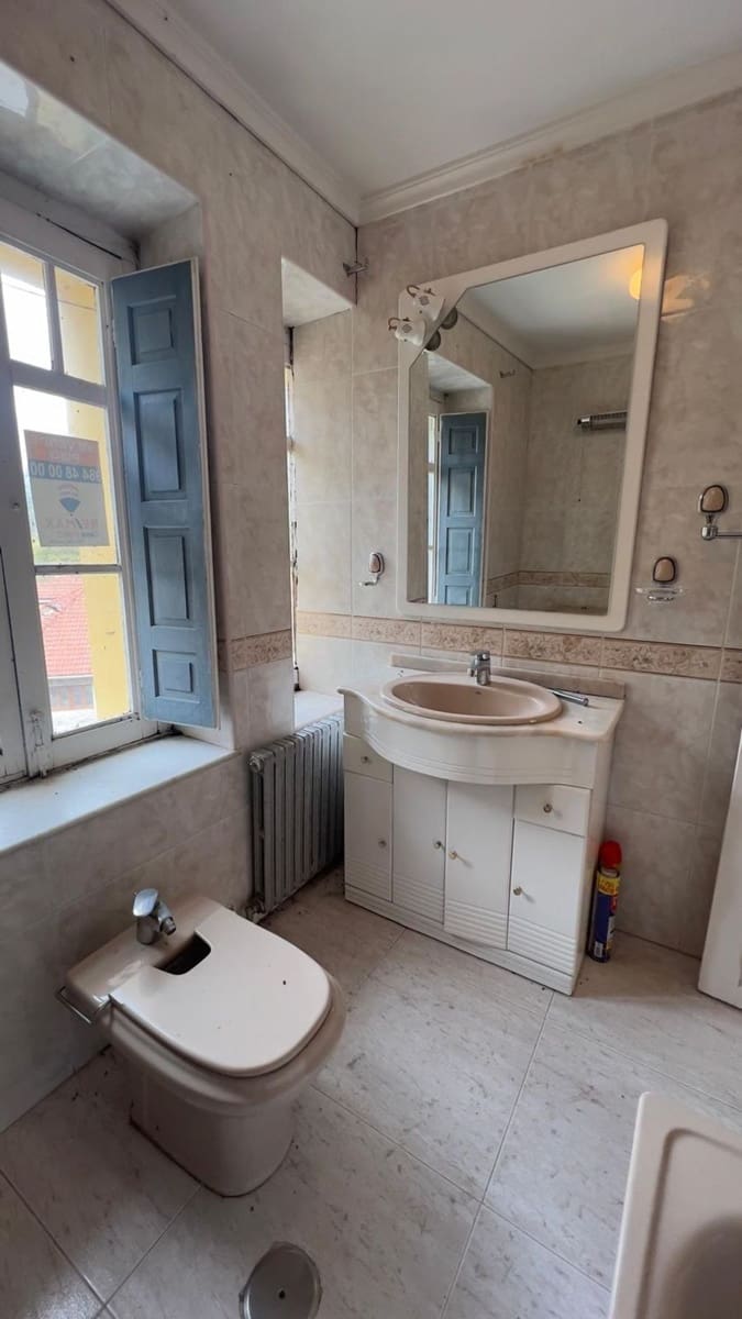 Apartamento de 3 habitaciones en Somiedo en venta con garaje - 153.000 € (Ref: 9455744)