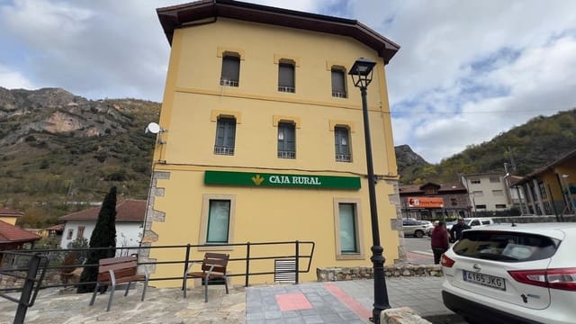 3 bedroom Apartment for sale in Pola de Somiedo, Somiedo with garage - € 153,000 (Ref: 9455744)